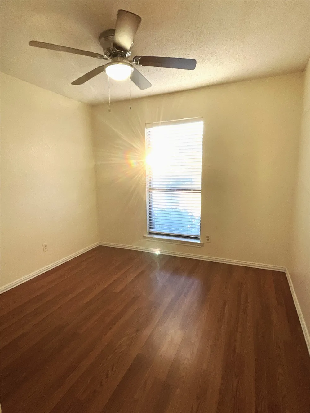 2000 Ann Avenue Carrollton, TX 75006