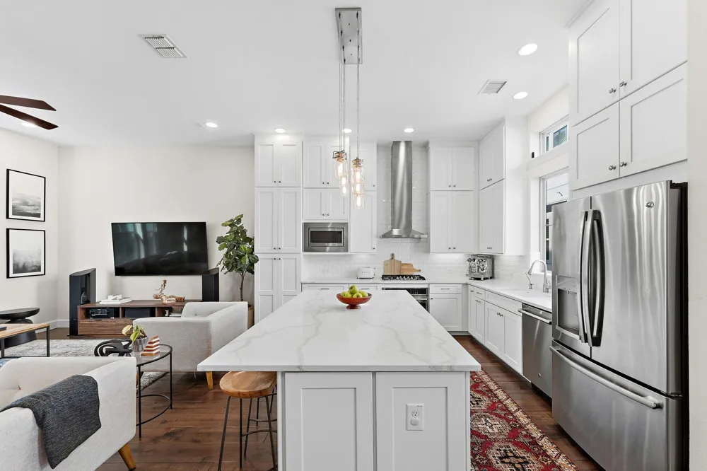 763 Spanish Oaks Place Dallas, TX 75204