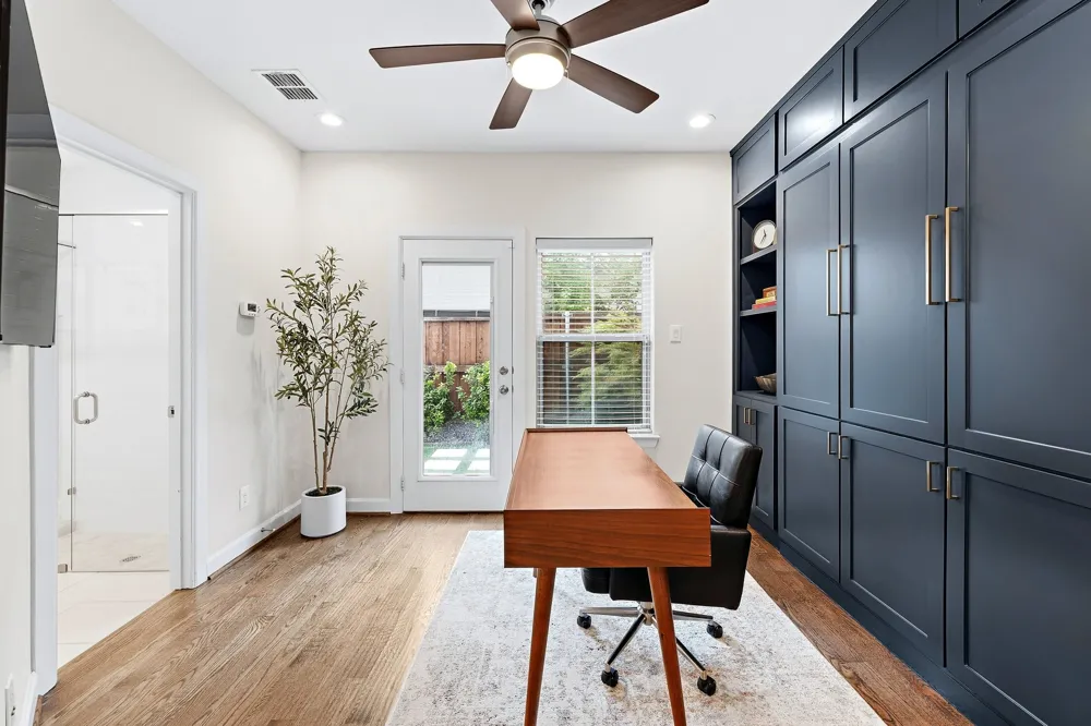 763 Spanish Oaks Place Dallas, TX 75204