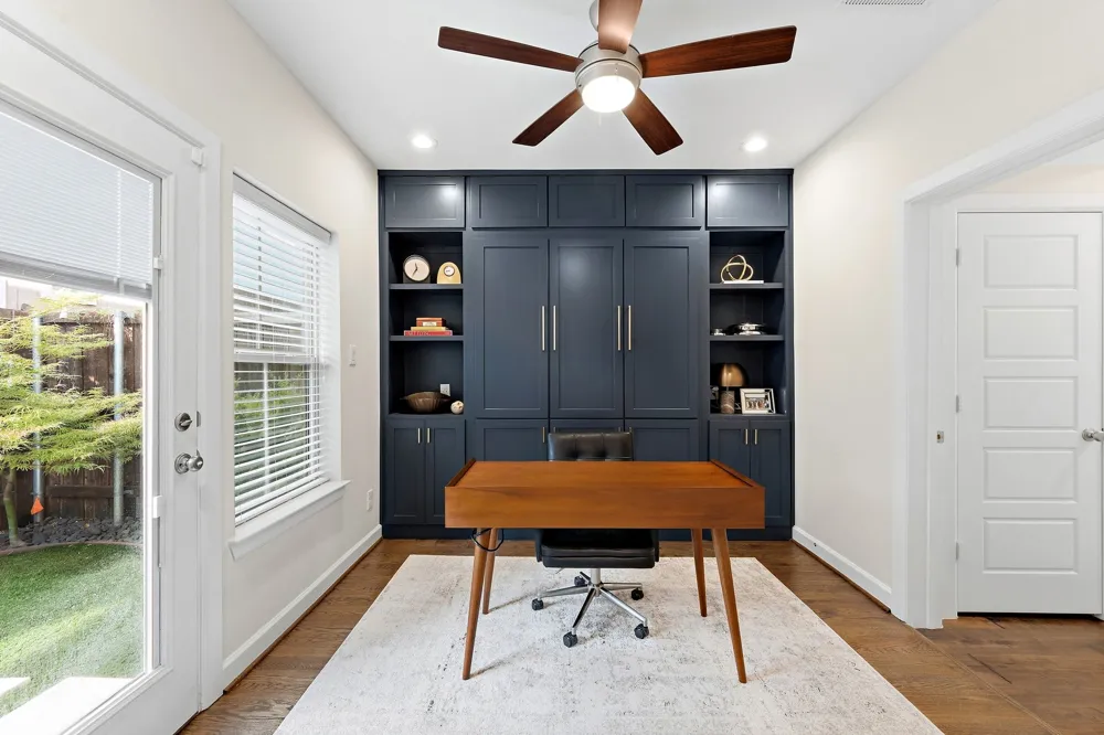 763 Spanish Oaks Place Dallas, TX 75204
