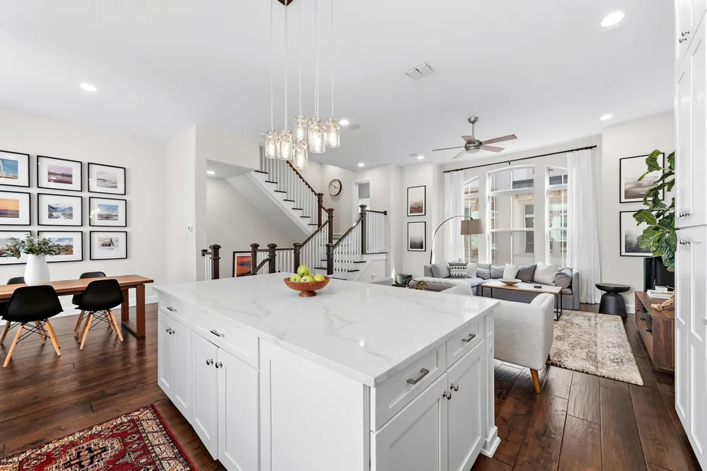 763 Spanish Oaks Place Dallas, TX 75204
