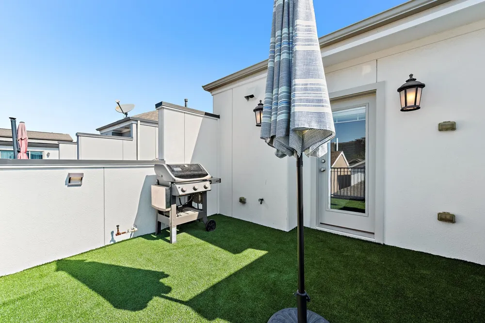763 Spanish Oaks Place Dallas, TX 75204