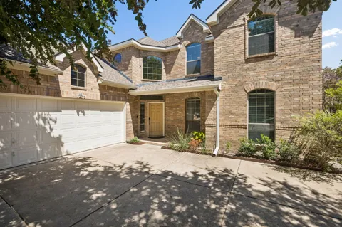 608 Saddlehorn Drive