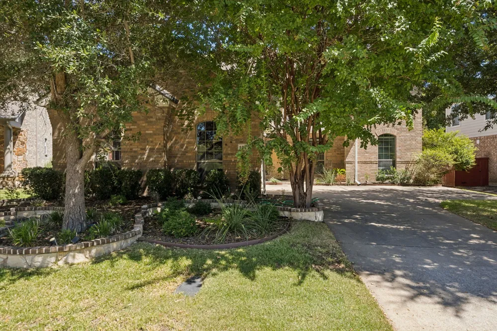 608 Saddlehorn Drive McKinney, TX 75071