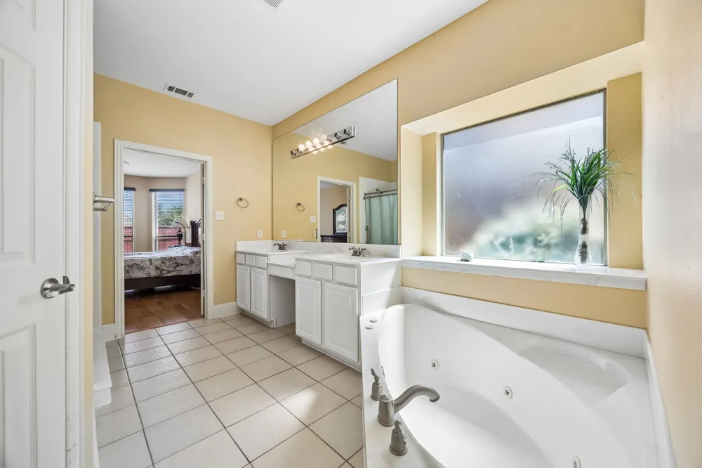608 Saddlehorn Drive McKinney, TX 75071