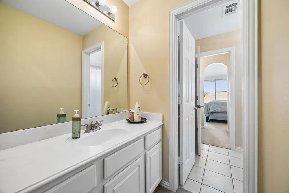608 Saddlehorn Drive McKinney, TX 75071