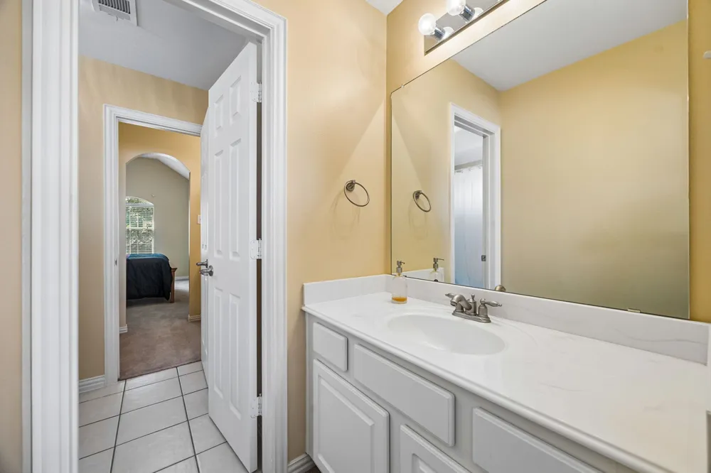 608 Saddlehorn Drive McKinney, TX 75071