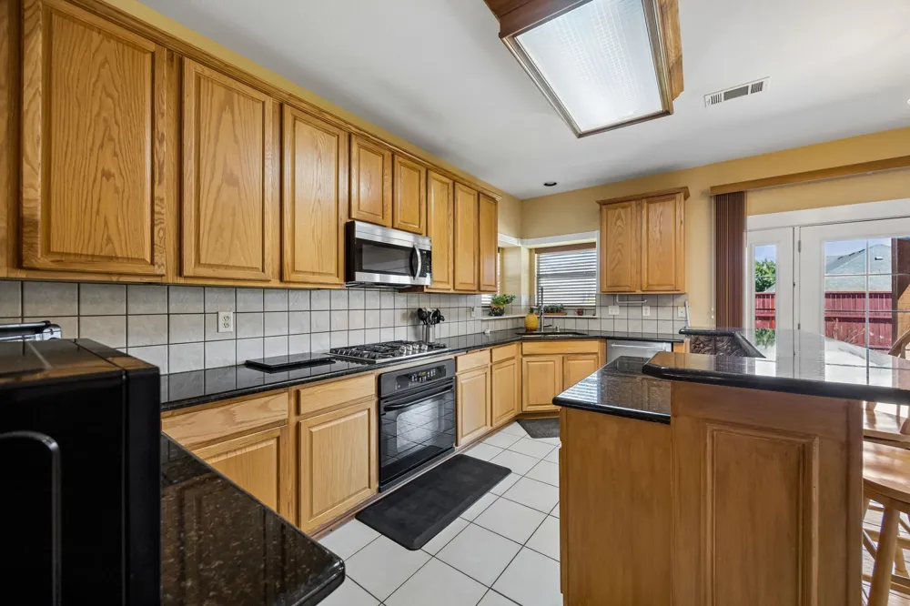 608 Saddlehorn Drive McKinney, TX 75071