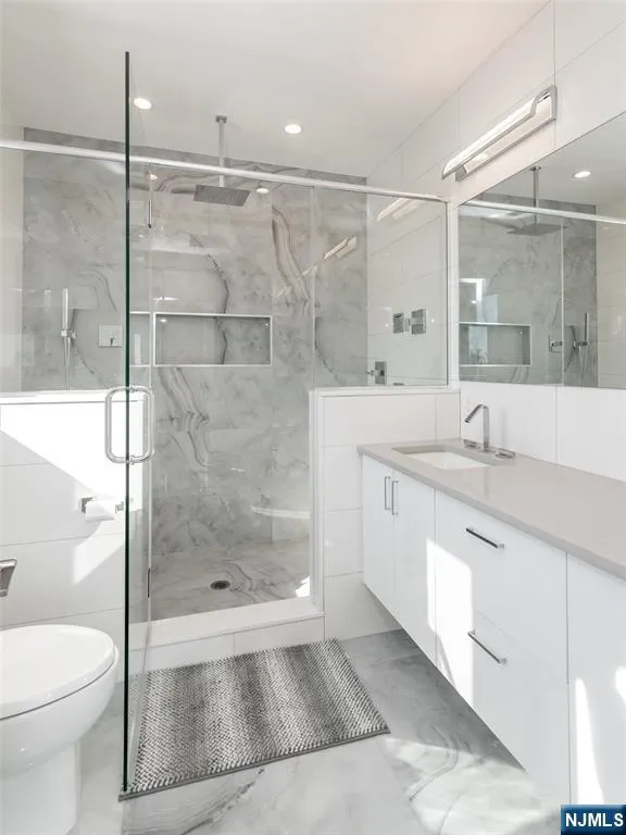 129 Rothwell Avenue Cliffside Park, NJ 07010