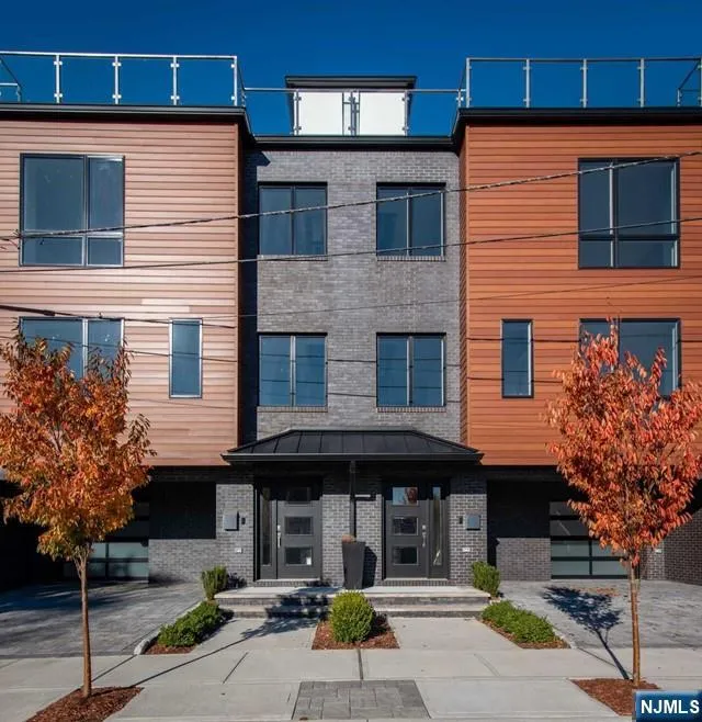 129 Rothwell Avenue Cliffside Park, NJ 07010