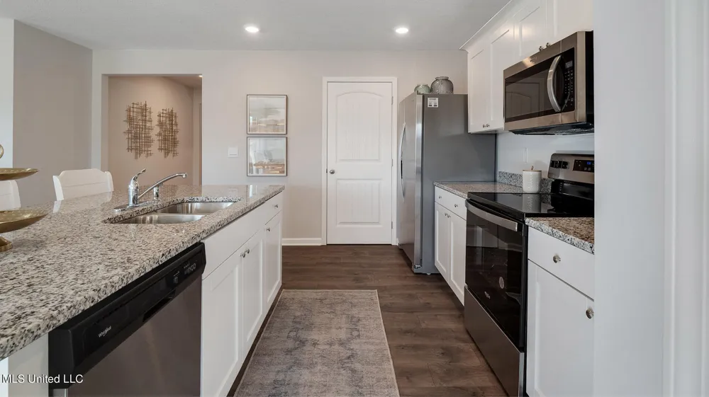 93 Pine Street Byhalia, MS 38611