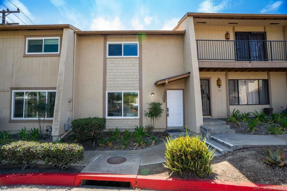 5800 Lake Murray Blvd #11 La Mesa, CA 91942