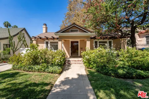 1919 Catalina Street