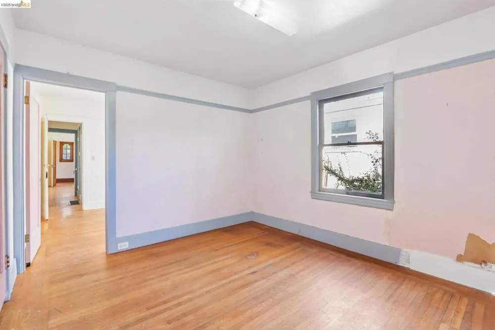 2144 Oregon St Berkeley, CA 94705