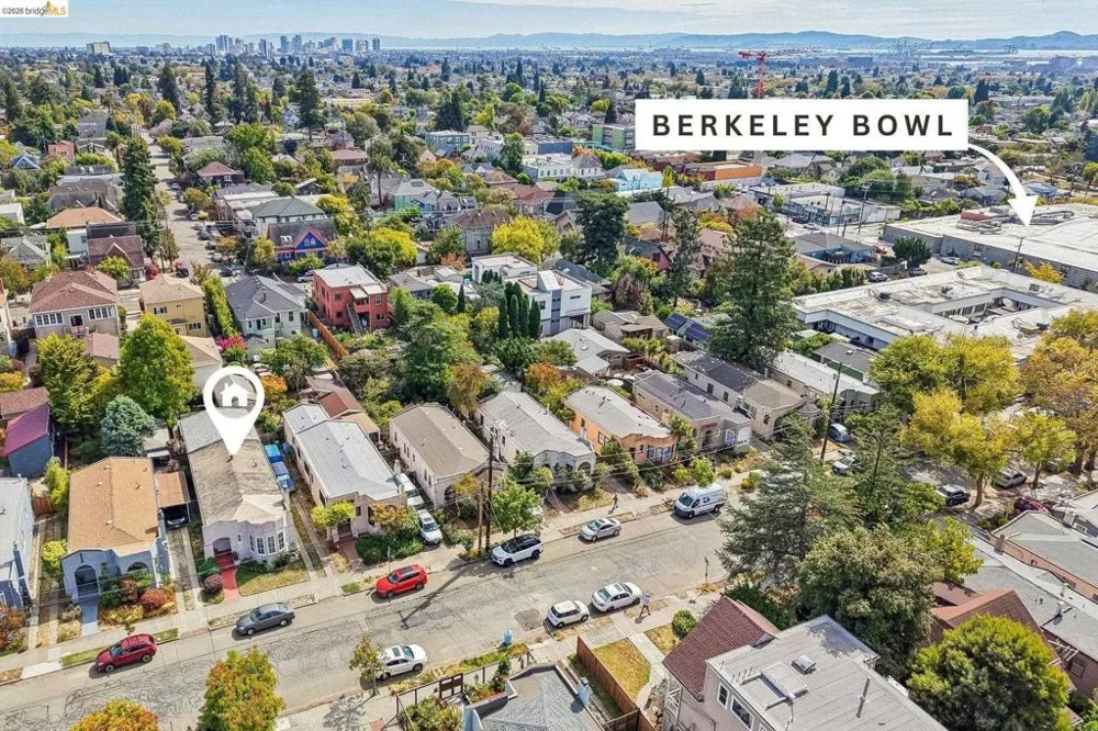 2144 Oregon St Berkeley, CA 94705