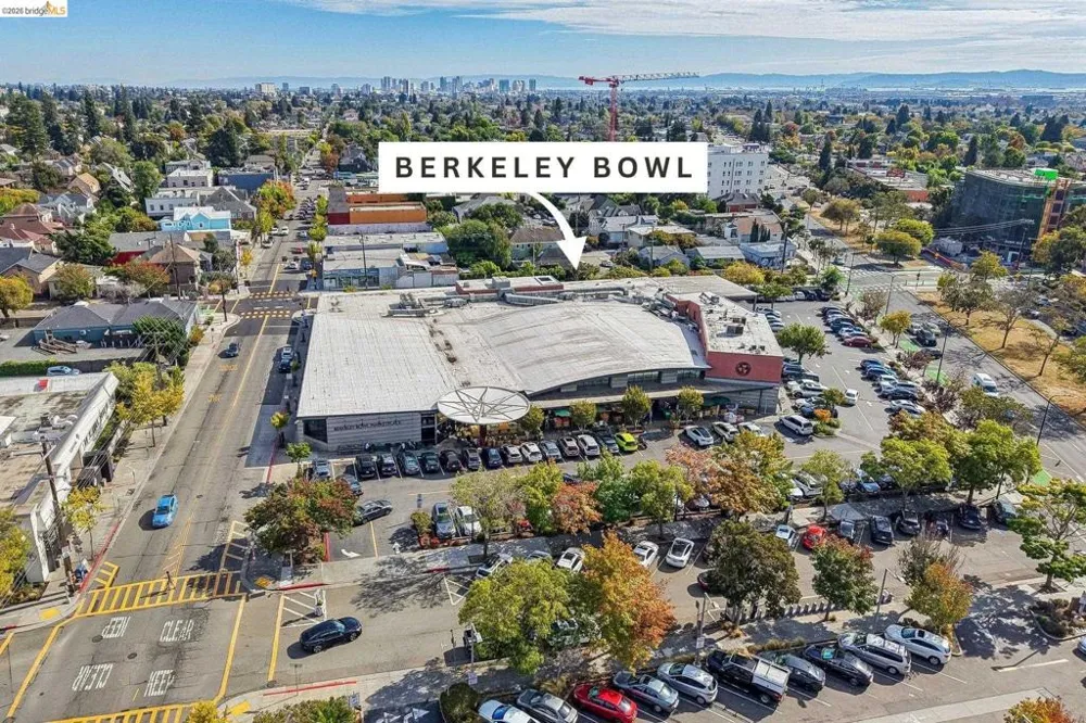 2144 Oregon St Berkeley, CA 94705