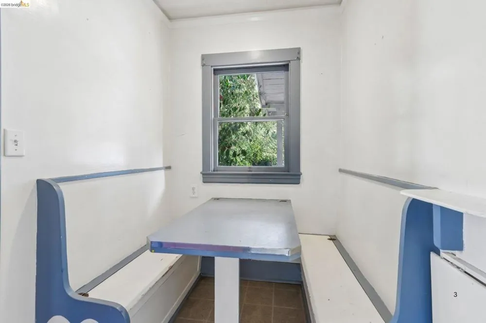 2144 Oregon St Berkeley, CA 94705