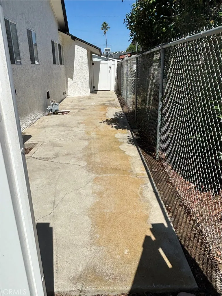4924 W Carson Torrance, CA 90503