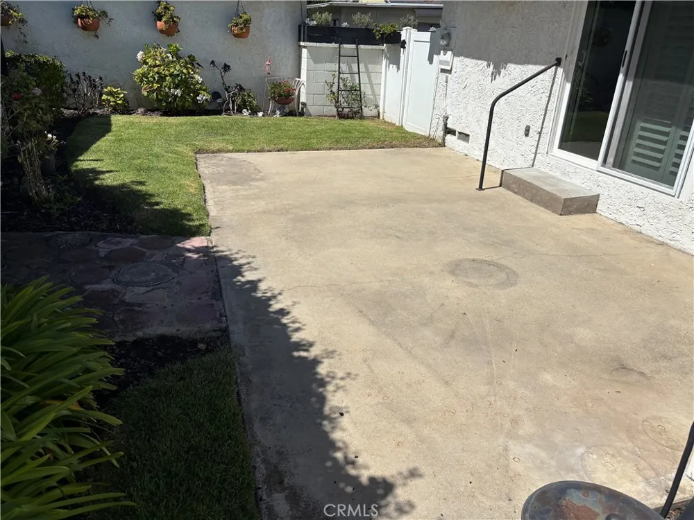 4924 W Carson Torrance, CA 90503