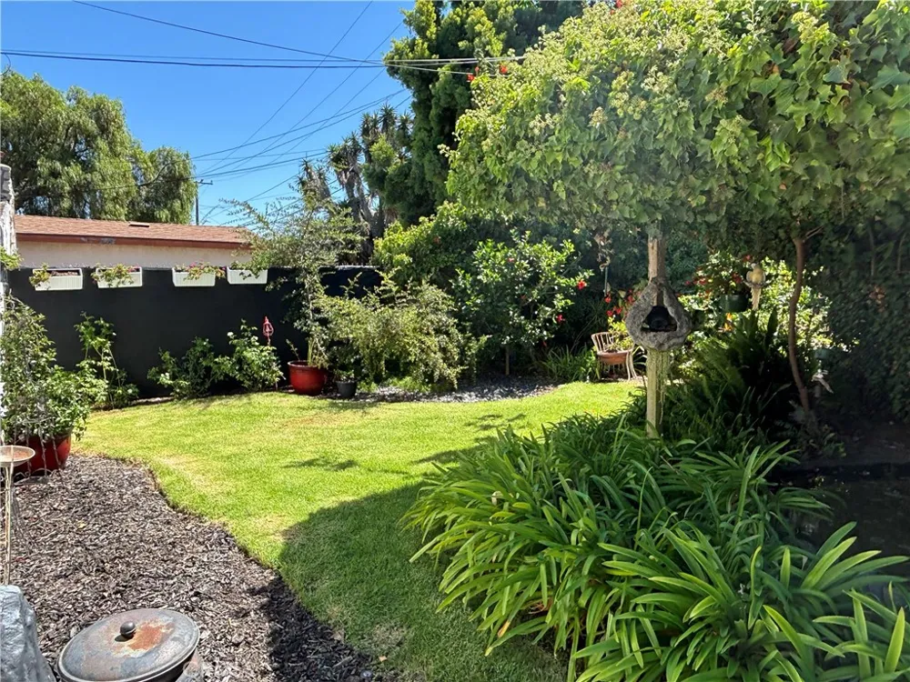 4924 W Carson Torrance, CA 90503