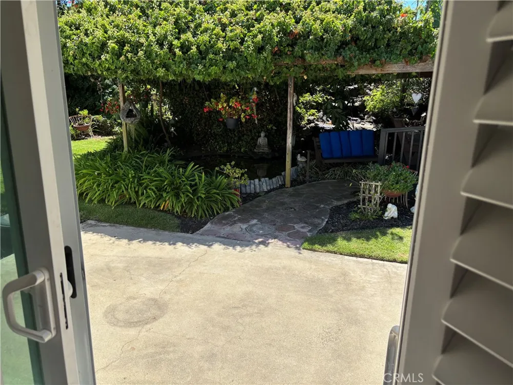 4924 W Carson Torrance, CA 90503