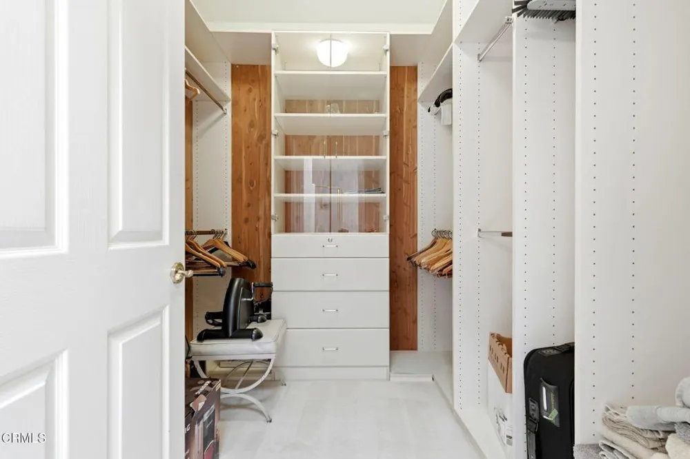 2317 Canyonback Road Los Angeles, CA 90049