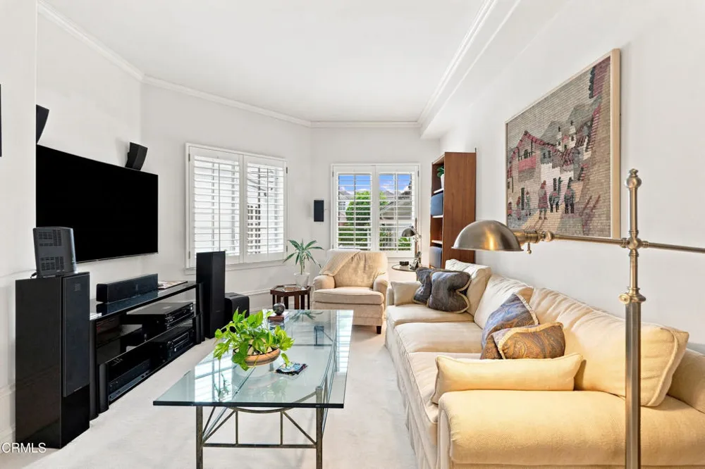 2317 Canyonback Road Los Angeles, CA 90049