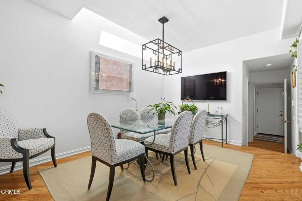 2317 Canyonback Road Los Angeles, CA 90049
