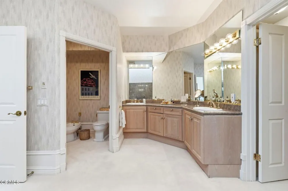 2317 Canyonback Road Los Angeles, CA 90049