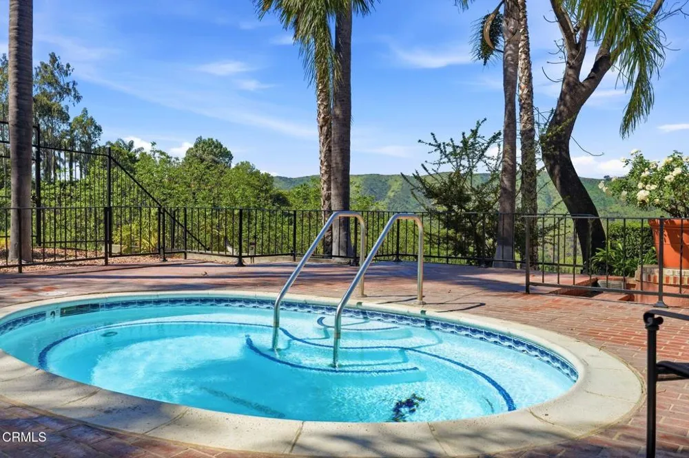 2317 Canyonback Road Los Angeles, CA 90049