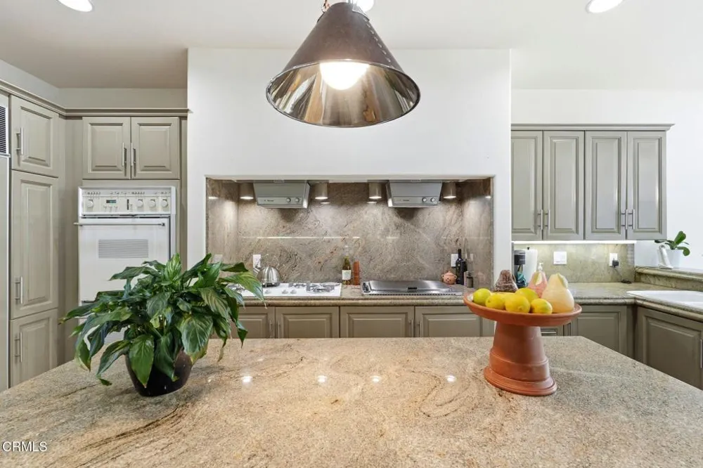 2317 Canyonback Road Los Angeles, CA 90049