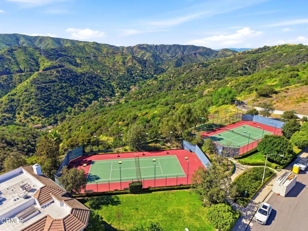 2317 Canyonback Road Los Angeles, CA 90049