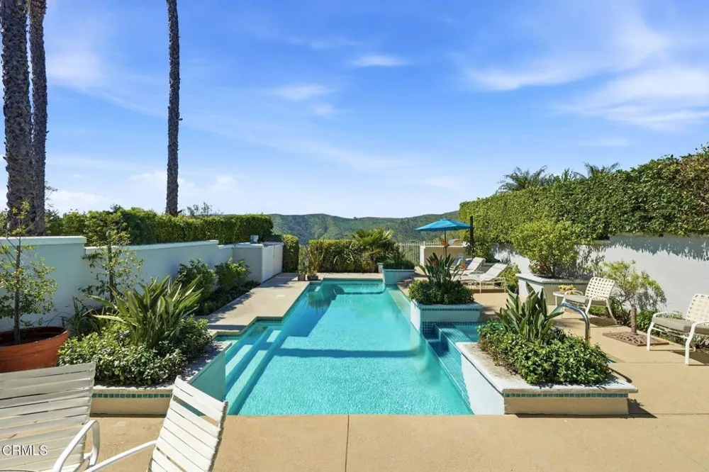 2317 Canyonback Road Los Angeles, CA 90049