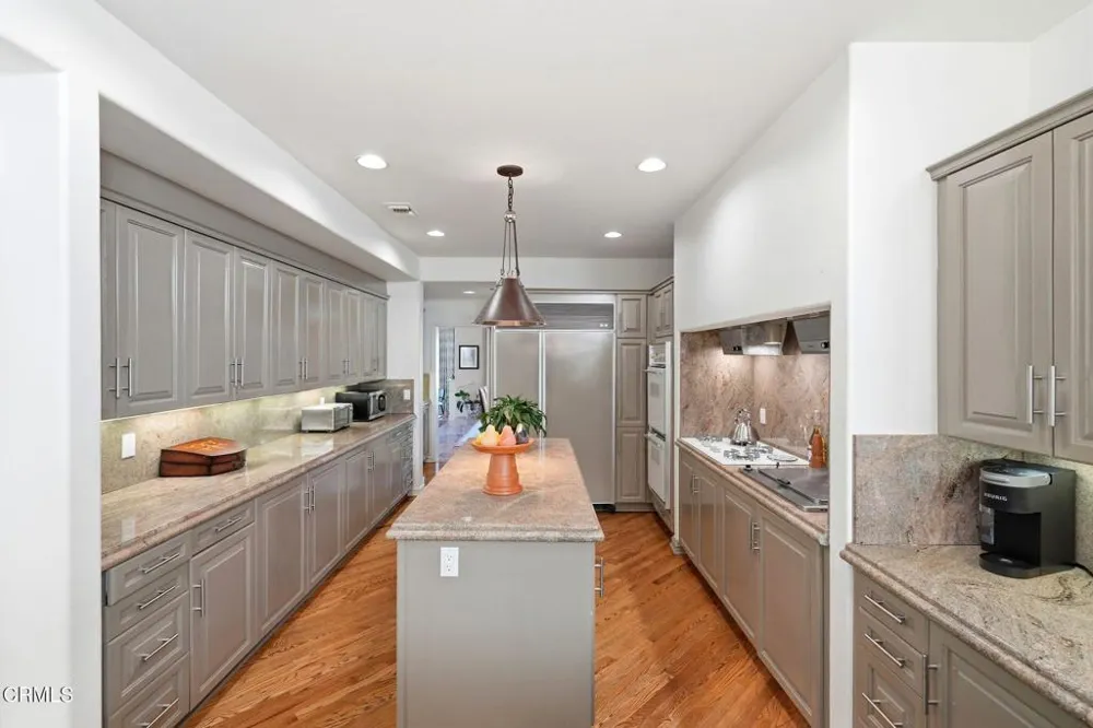 2317 Canyonback Road Los Angeles, CA 90049