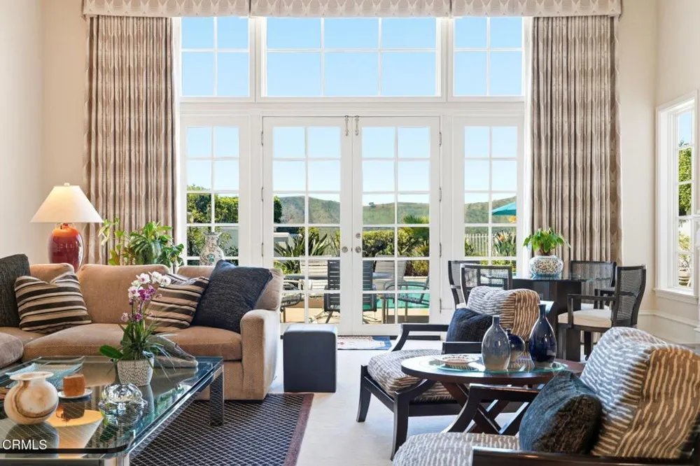 2317 Canyonback Road Los Angeles, CA 90049