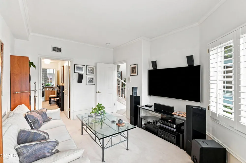 2317 Canyonback Road Los Angeles, CA 90049