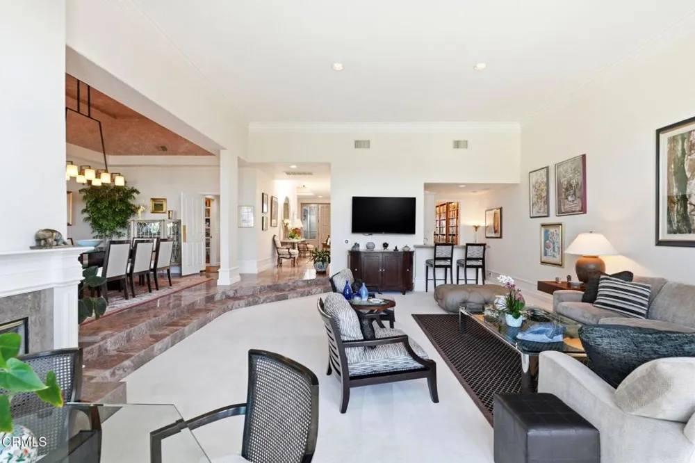 2317 Canyonback Road Los Angeles, CA 90049