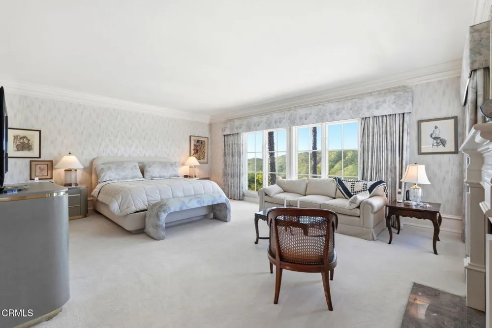 2317 Canyonback Road Los Angeles, CA 90049