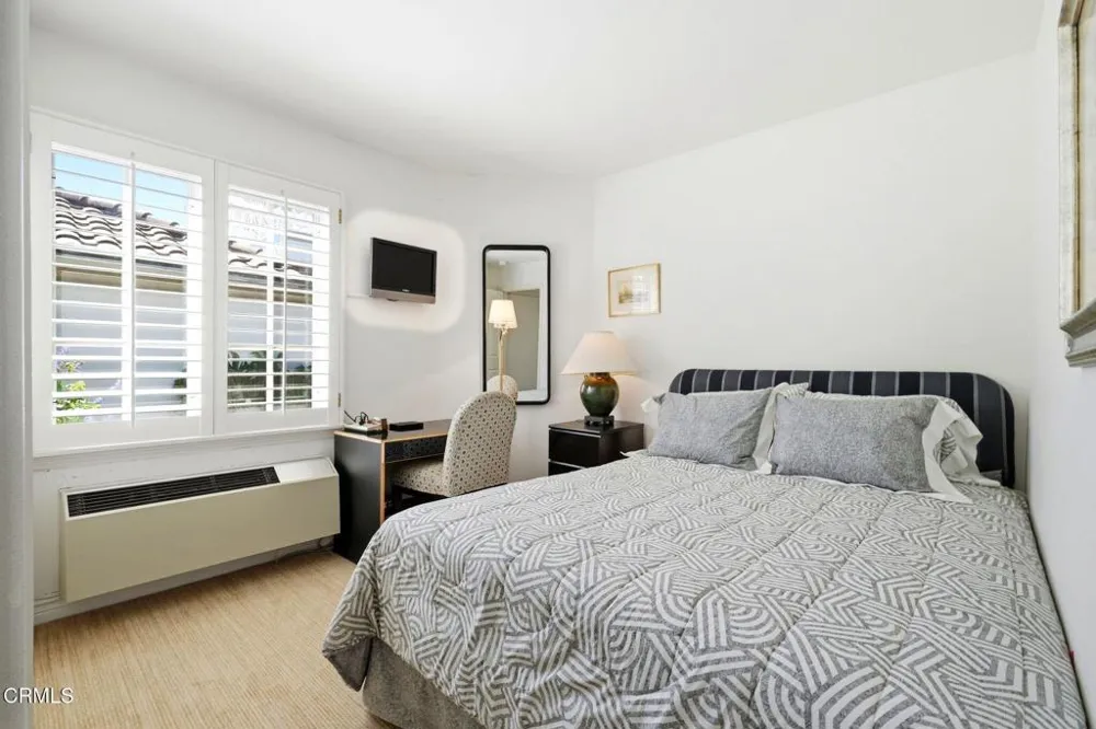 2317 Canyonback Road Los Angeles, CA 90049