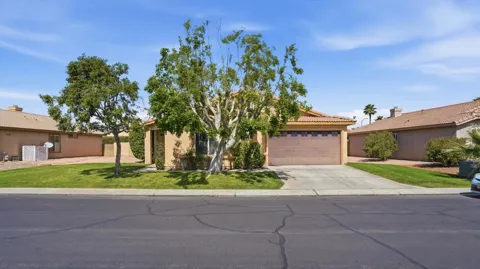 82546 Lincoln Drive