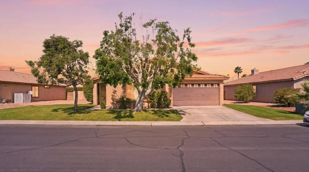 82546 Lincoln Drive Indio, CA 92201