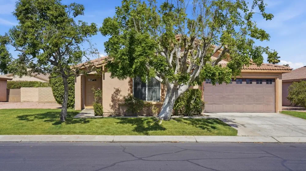 82546 Lincoln Drive Indio, CA 92201