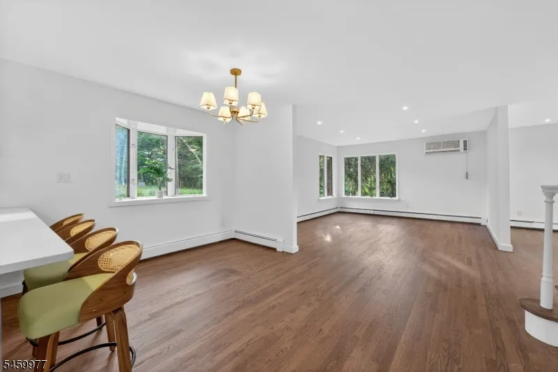 6 RACE STREET Union, NJ 08867