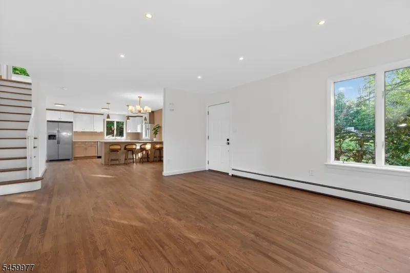 6 RACE STREET Union, NJ 08867