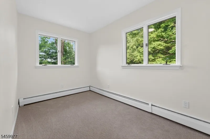 6 RACE STREET Union, NJ 08867