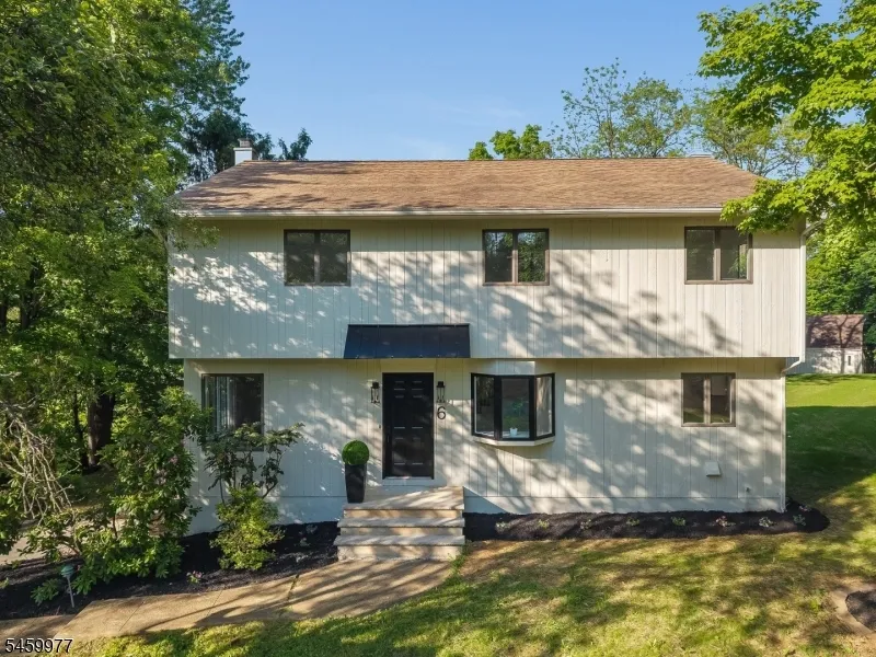 6 RACE STREET Union, NJ 08867