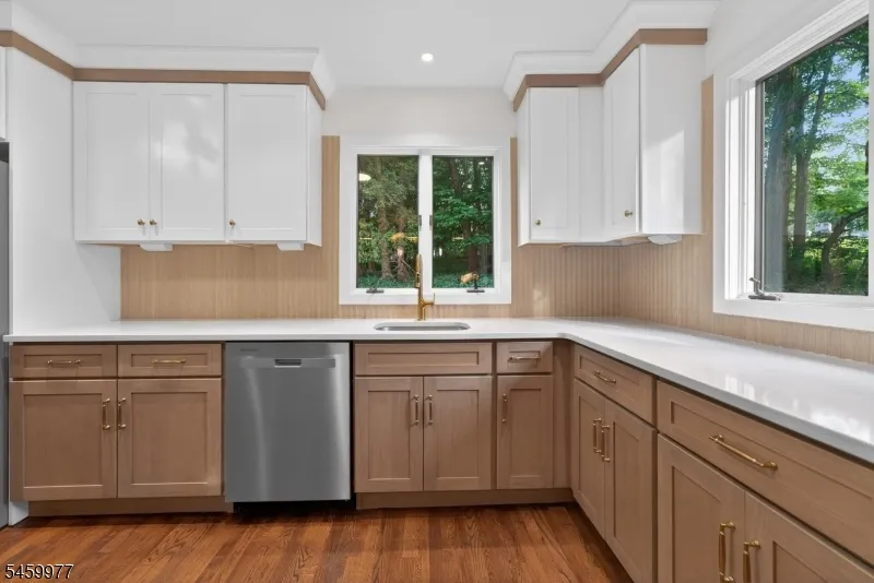 6 RACE STREET Union, NJ 08867