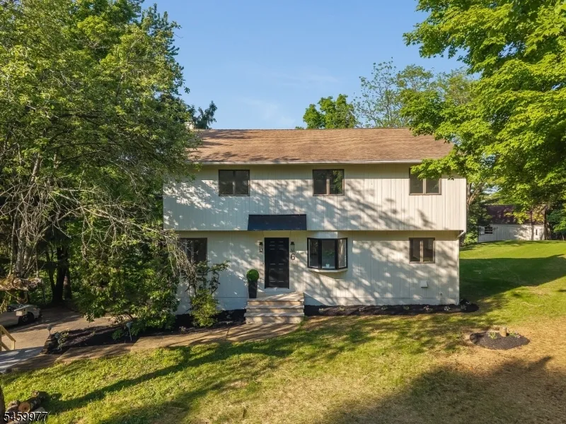 6 RACE STREET Union, NJ 08867