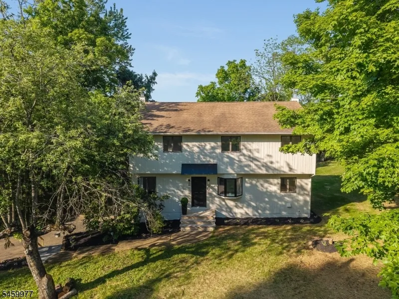 6 RACE STREET Union, NJ 08867