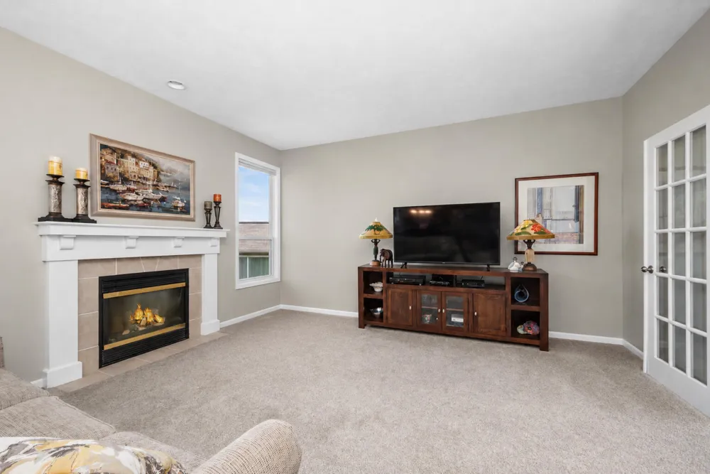 2643 Arbor Chase Drive NE Grand Rapids, MI 49525